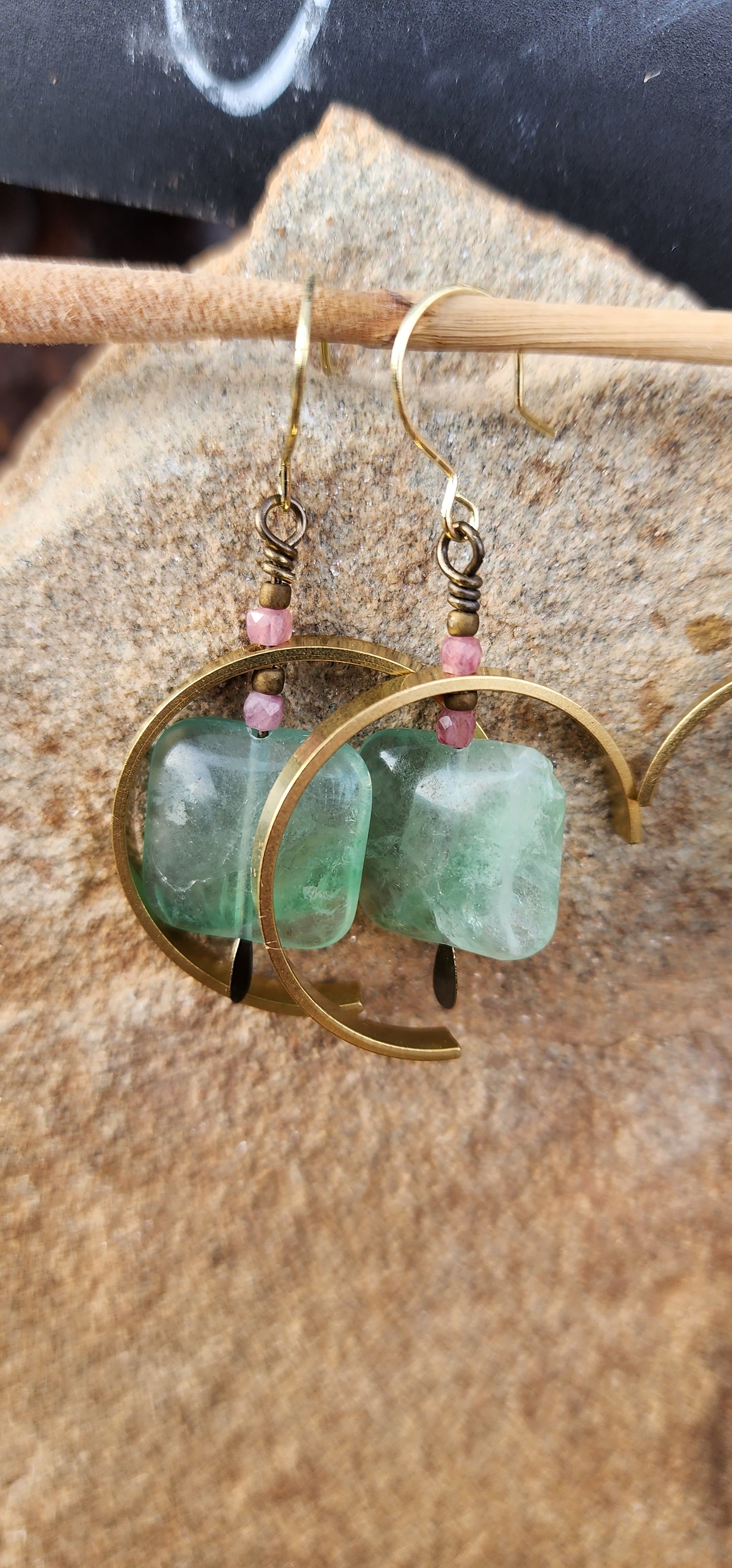 Ponderosa Dangles